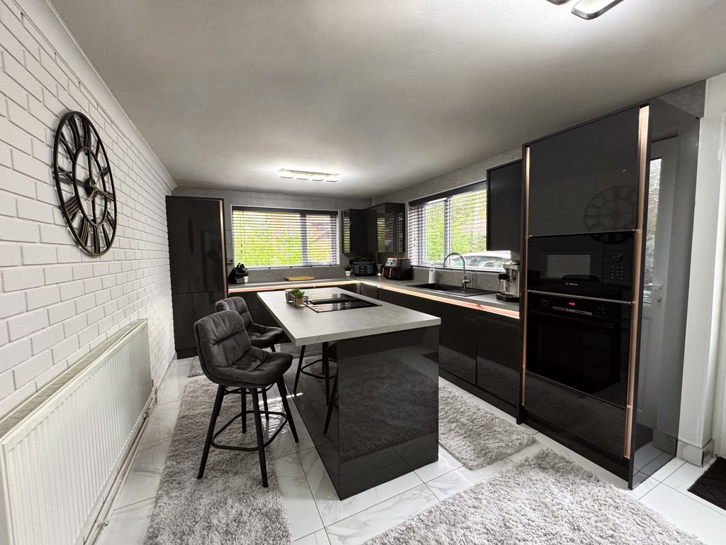 Property photo 1 of 16 Kitchen