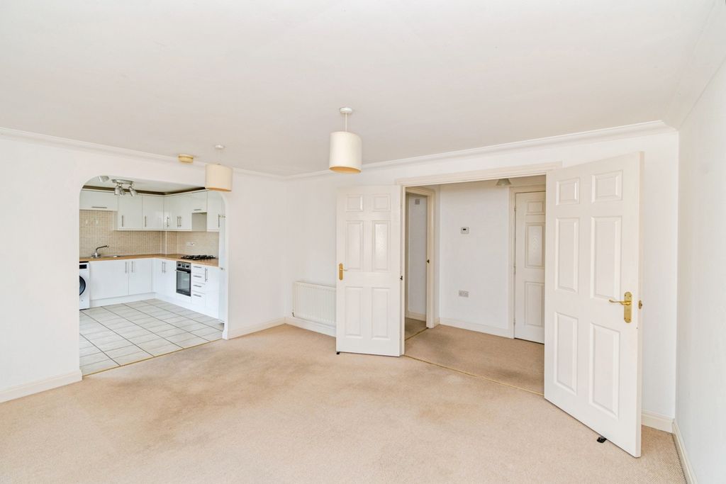 Property photo 3 of 15 Pbox-Img.Jpg