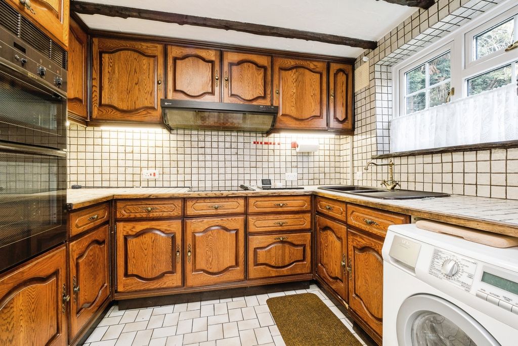 Property photo 2 of 16 Pbox-Img.Jpg