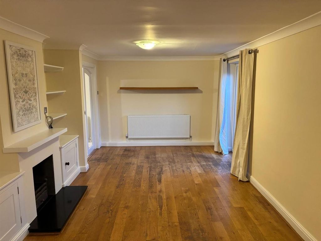 Property photo 2 of 15 Acb75Fa4-4112-44c0-8A50-992Db1E80B05.Jpeg