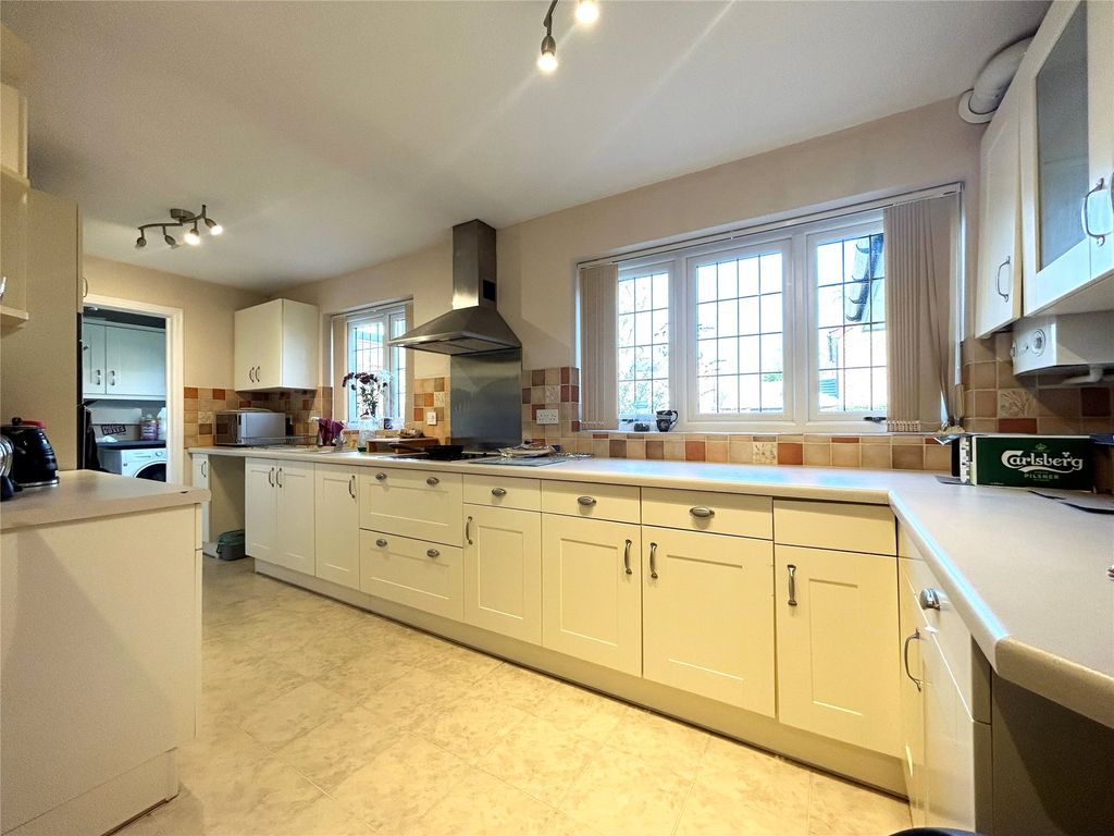 Property photo 2 of 11 Picture No. 05