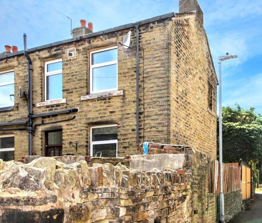 Property photo 1 of 9