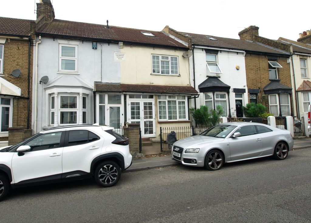 Property photo 1 of 20