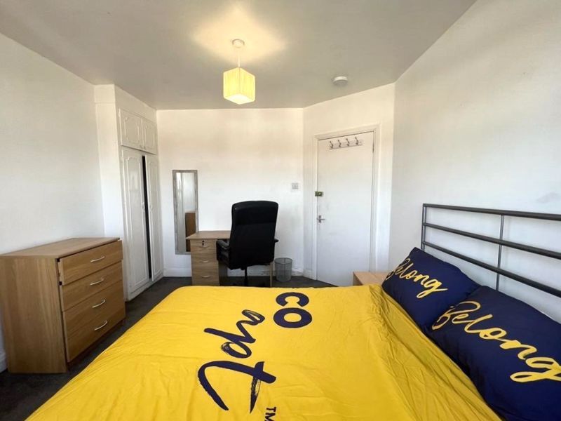 Property photo 1 of 9 Photo 14