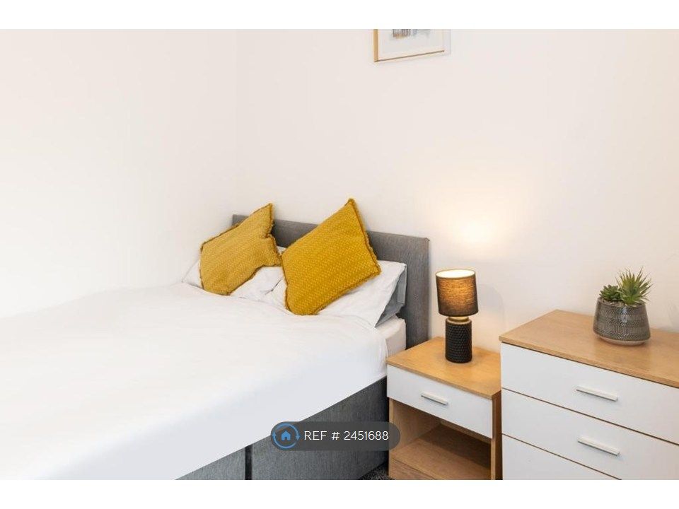 Property photo 2 of 12 Double Room Pic 2