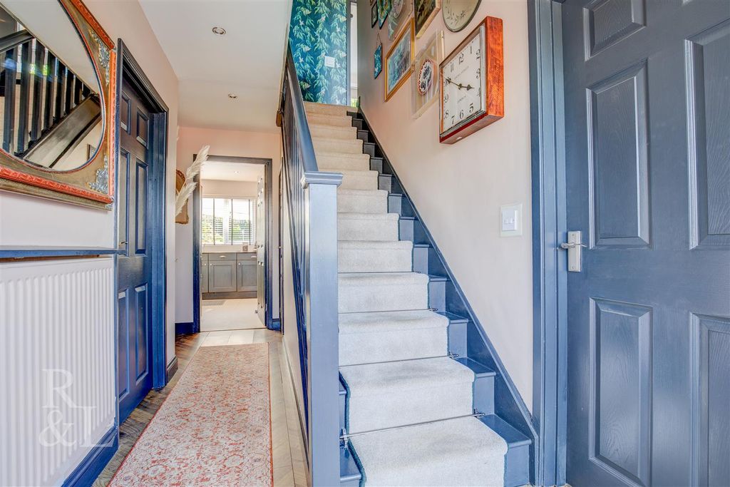 Property photo 2 of 30 Export-18.Jpg