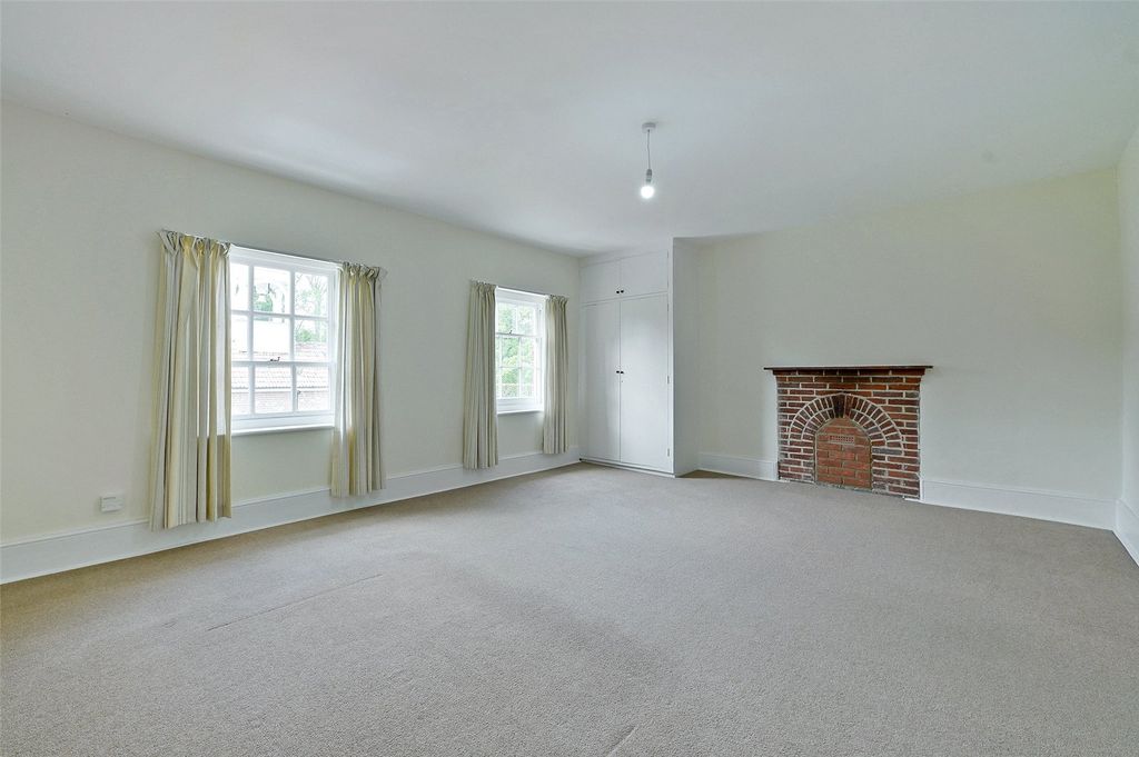 Property photo 2 of 14 Picture No. 30