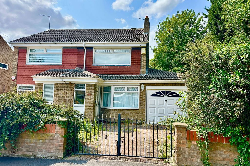 Property photo 1 of 12