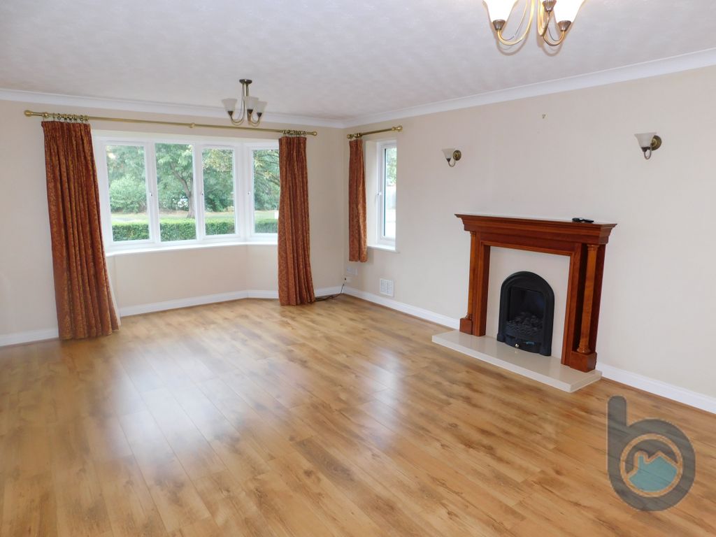 Property photo 2 of 28