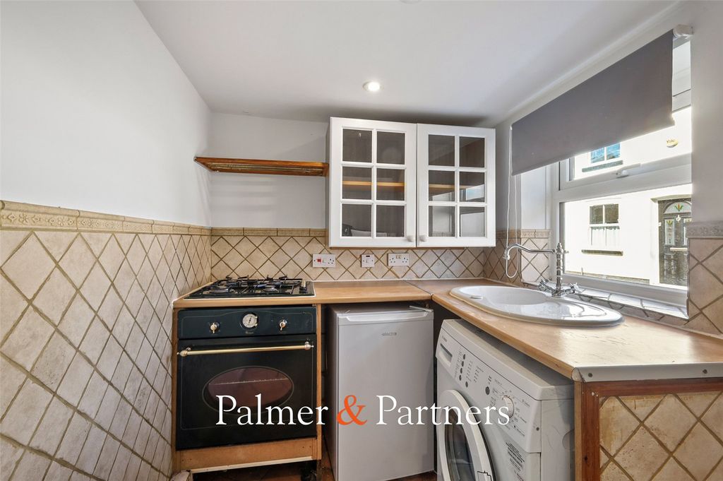 Property photo 2 of 14 Picture No. 05