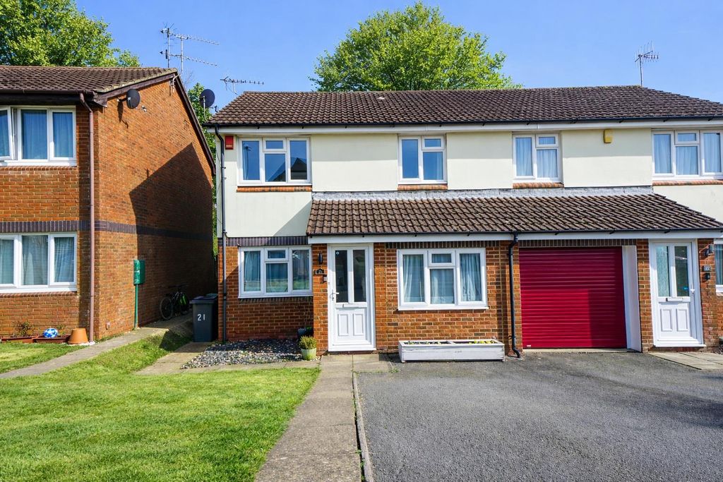 Property photo 1 of 21 Front 1.Png