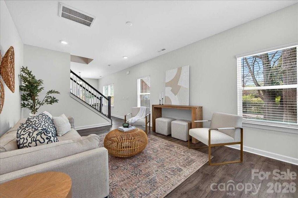 Property photo 1 of 8 <Alttext/>