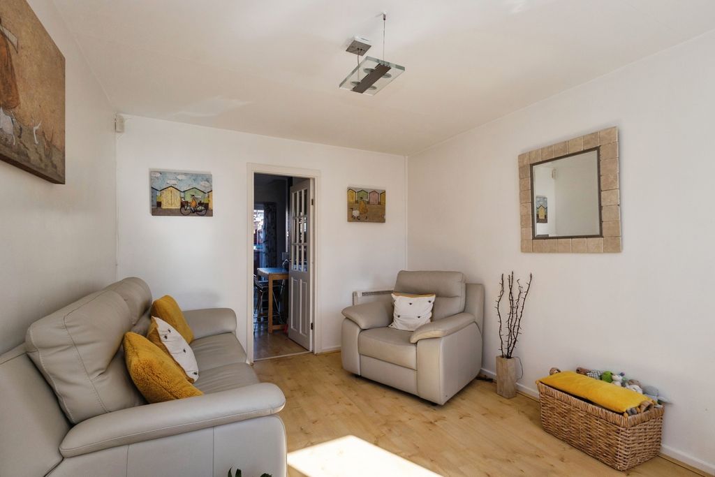 Property photo 2 of 17 Pbox-Img.Jpg