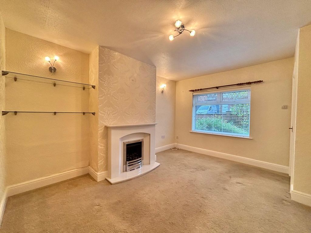 Property photo 2 of 17 Living Room