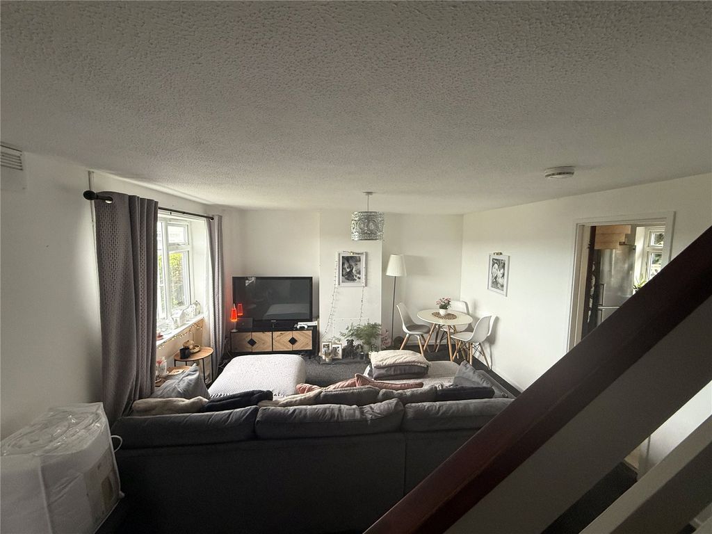Property photo 3 of 5 Picture No. 05