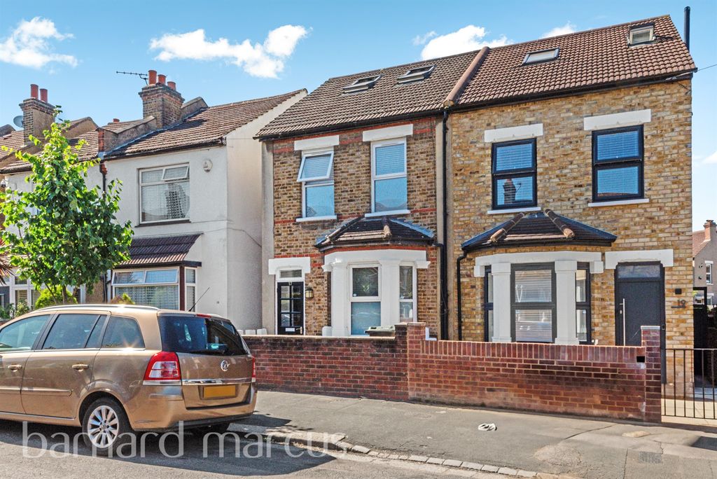 Property photo 1 of 15