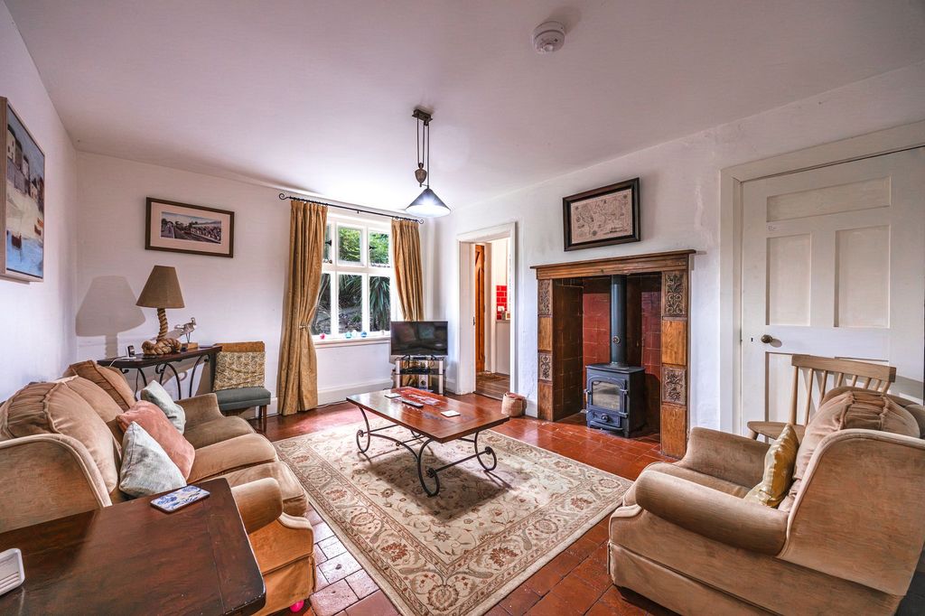 Property photo 2 of 15