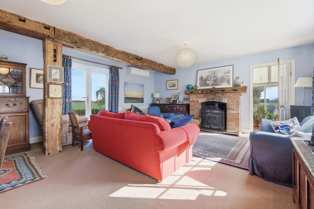 Property photo 3 of 24 Living Room