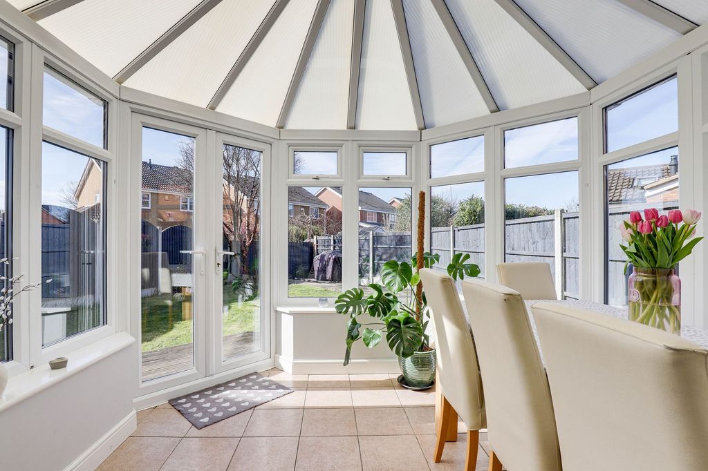 Property photo 3 of 33