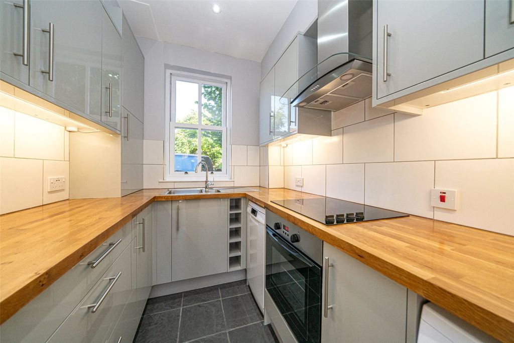 Property photo 3 of 12 Picture No. 08