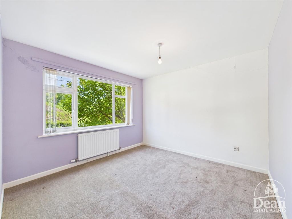 Property photo 3 of 21