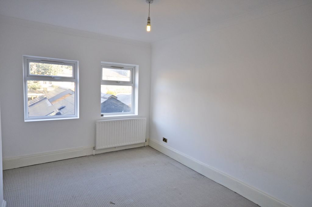 Property photo 3 of 3 Photo 4