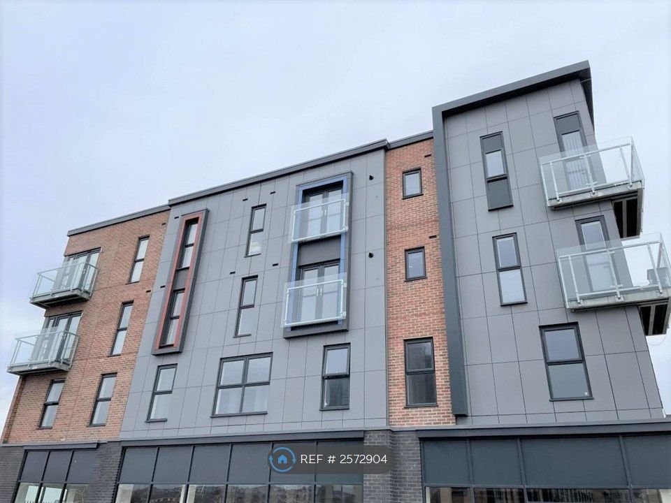 Property photo 1 of 11 Apartment Block