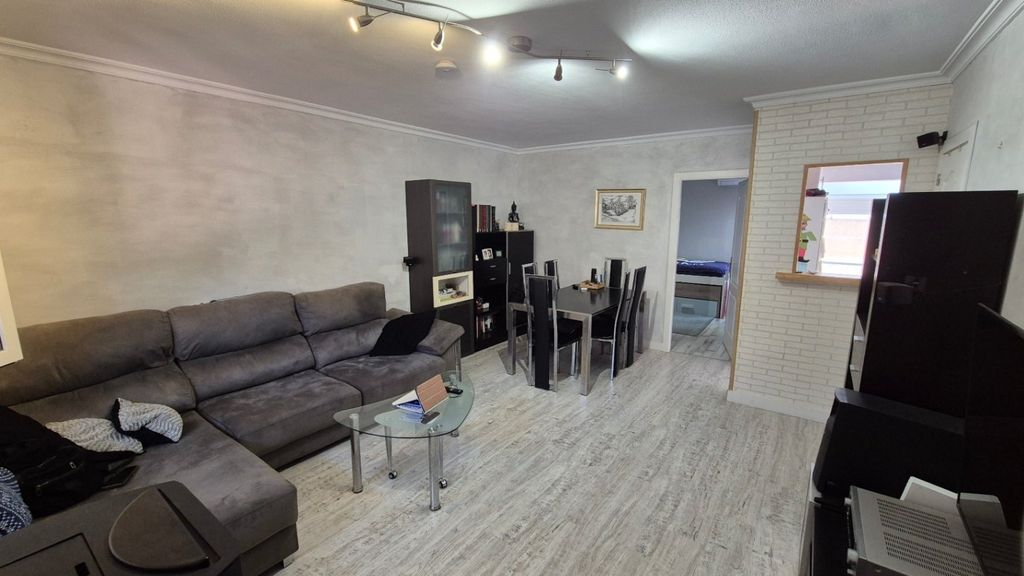 Property photo 2 of 50