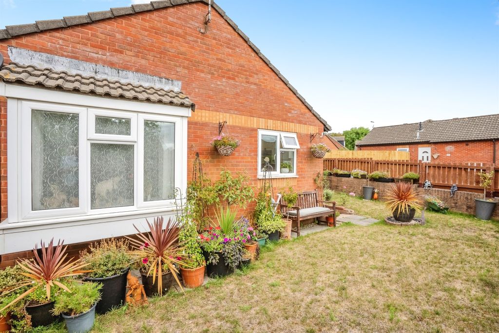 Property photo 2 of 17