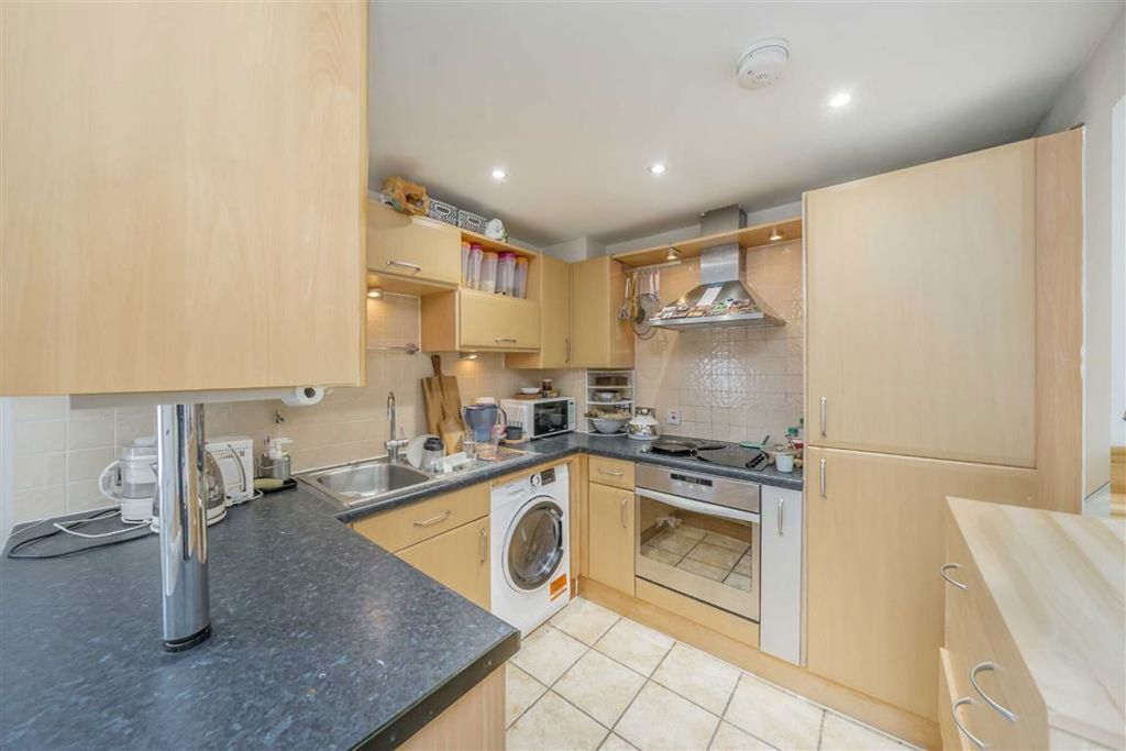 Property photo 3 of 5