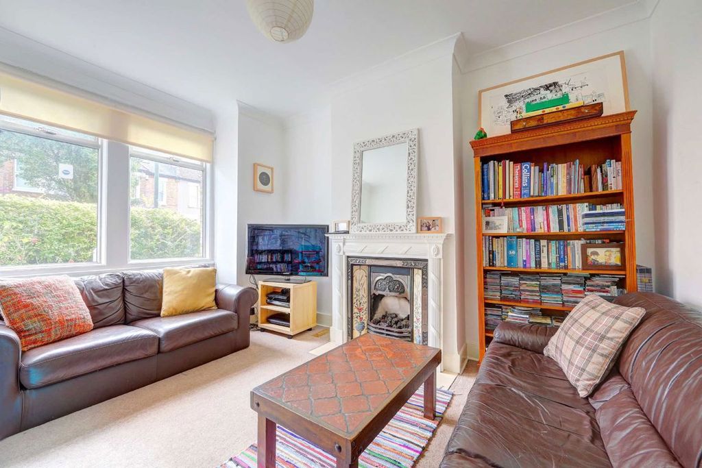 Property photo 2 of 7