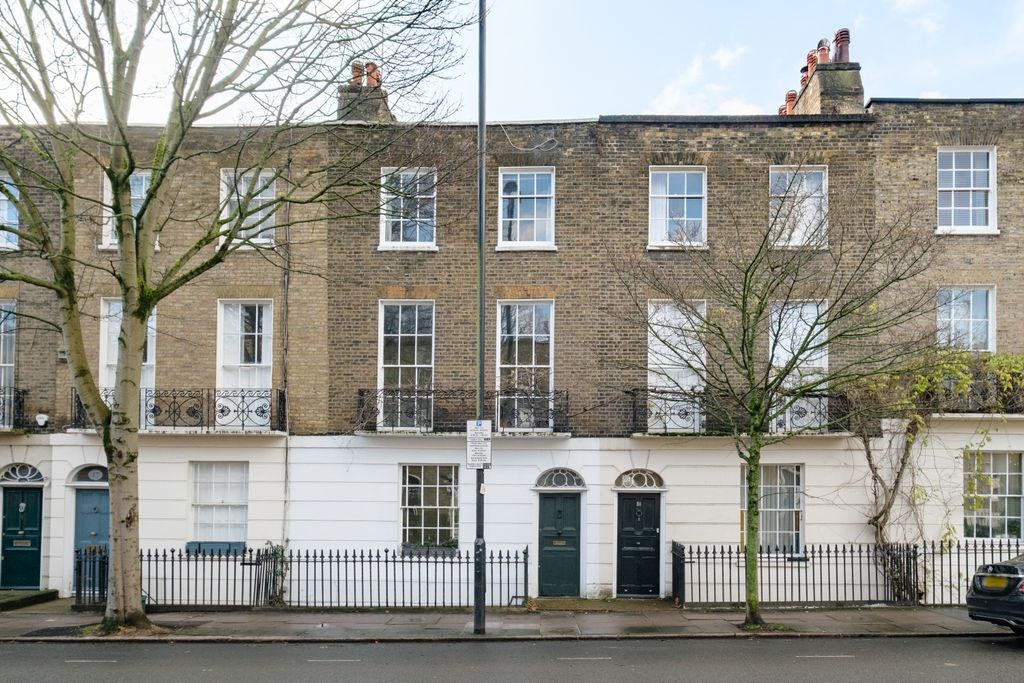 Property photo 2 of 24