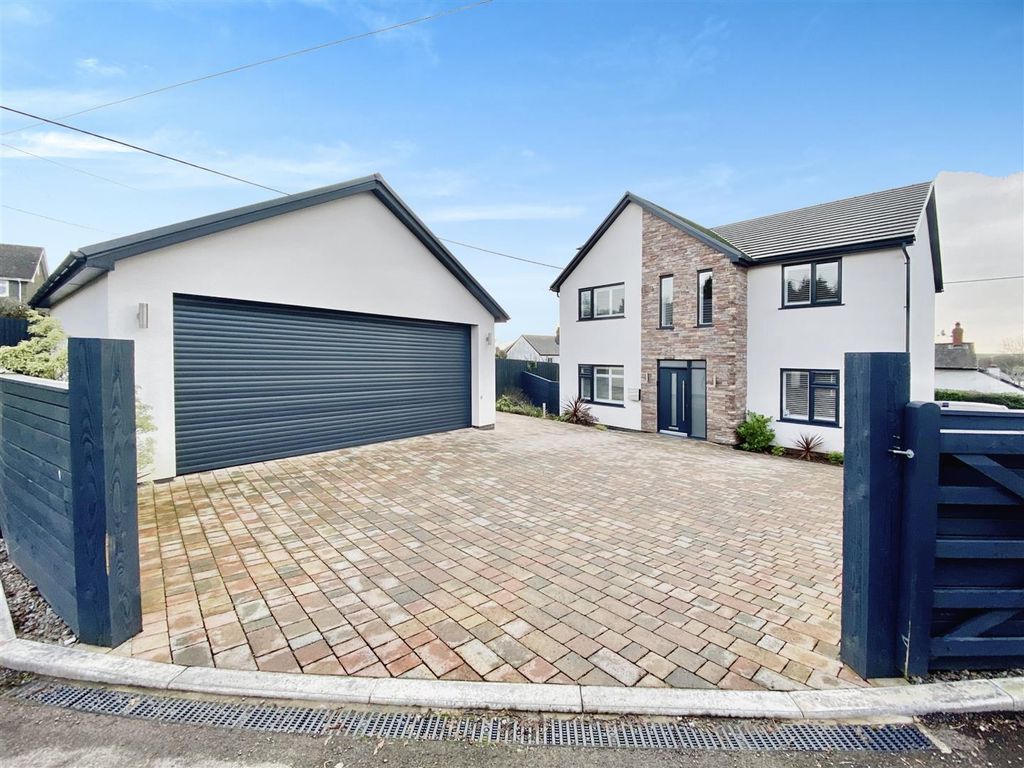 Property photo 1 of 27 Llety Cariad