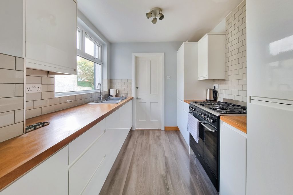 Property photo 3 of 13 20260227_150240