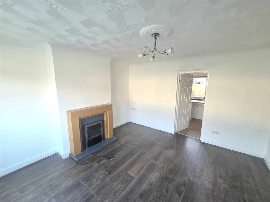 Property photo 2 of 14 Picture No. 03