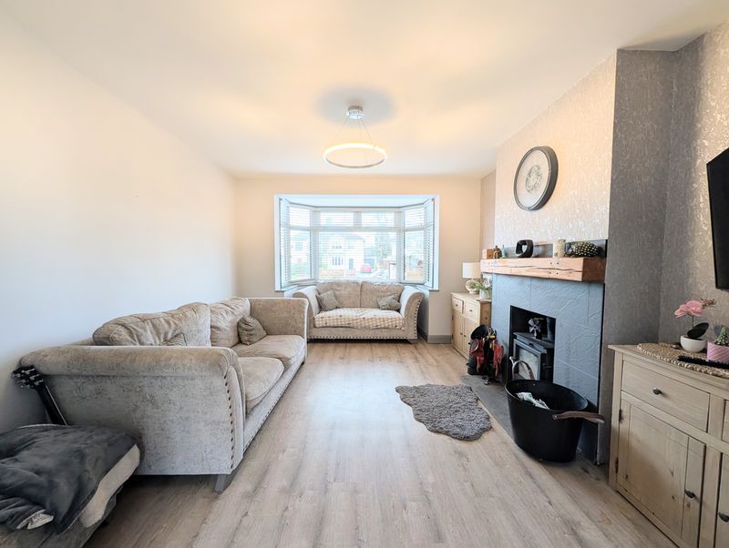 Property photo 3 of 19 Photo 9