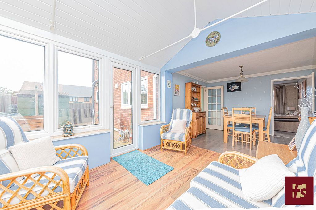 Property photo 2 of 29