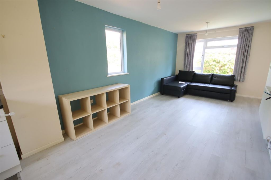 Property photo 3 of 11 Img_8315.Jpg