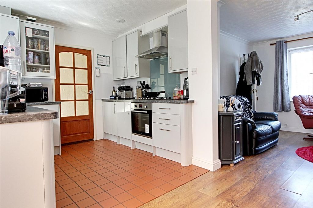 Property photo 2 of 14 Img_9253-Img_9255.Jpg
