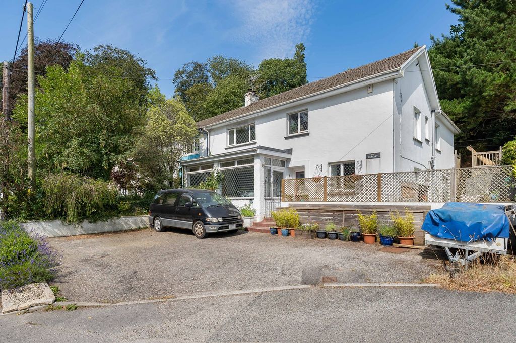 Property photo 1 of 34