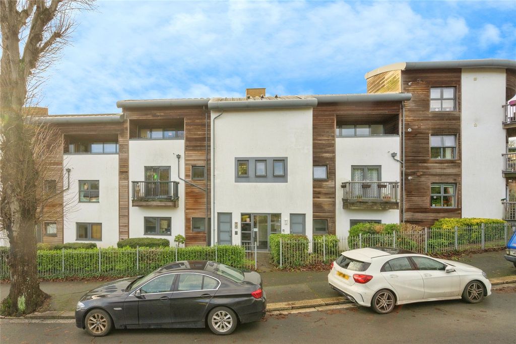 Property photo 1 of 14 Picture No. 18