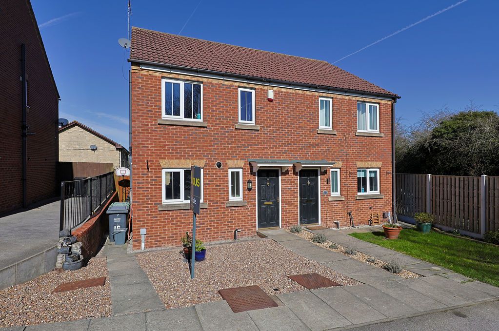 Property photo 1 of 25 Front