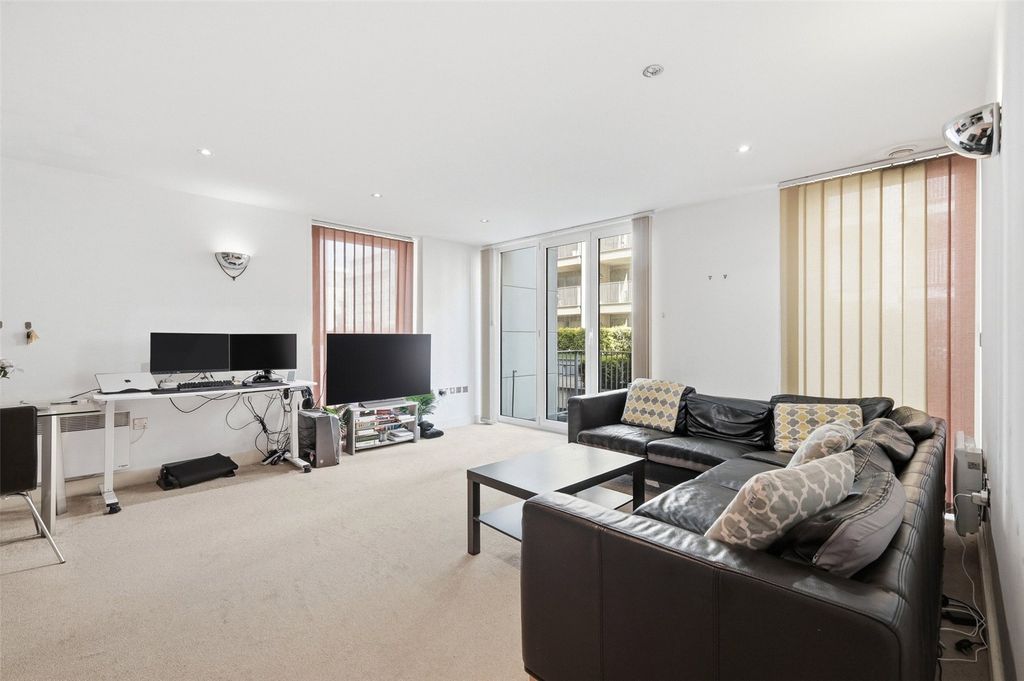 Property photo 3 of 14 Picture No. 06