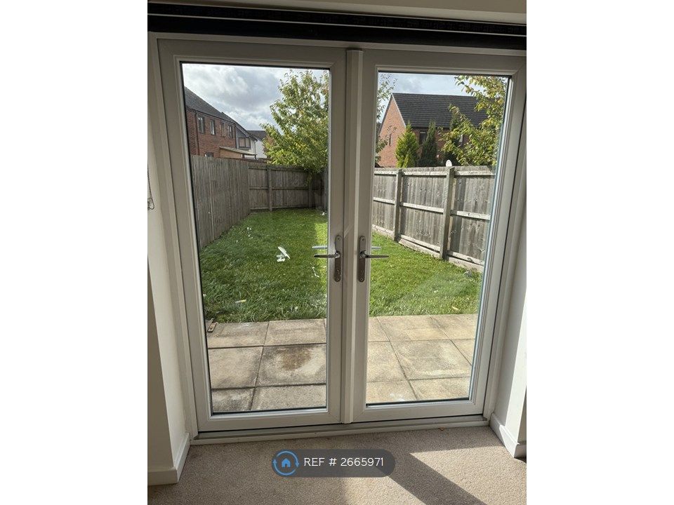 Property photo 3 of 13 Patio