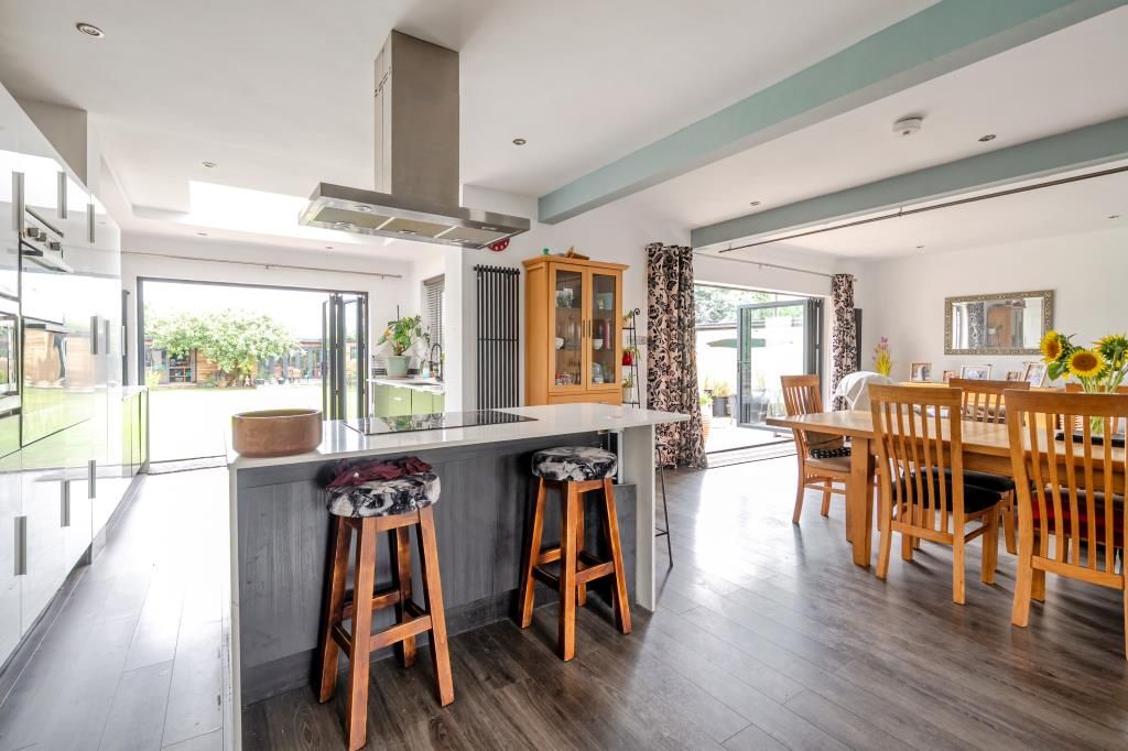 Property photo 2 of 32 Photos