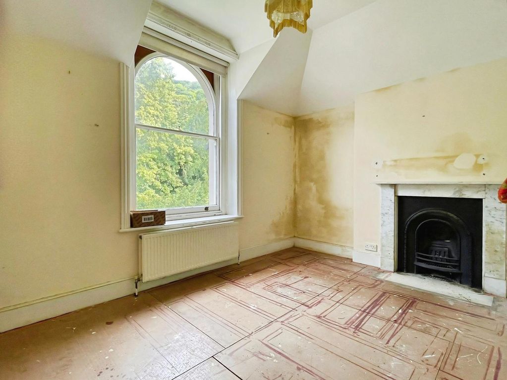 Property photo 3 of 5 Pbox-Img.Jpg
