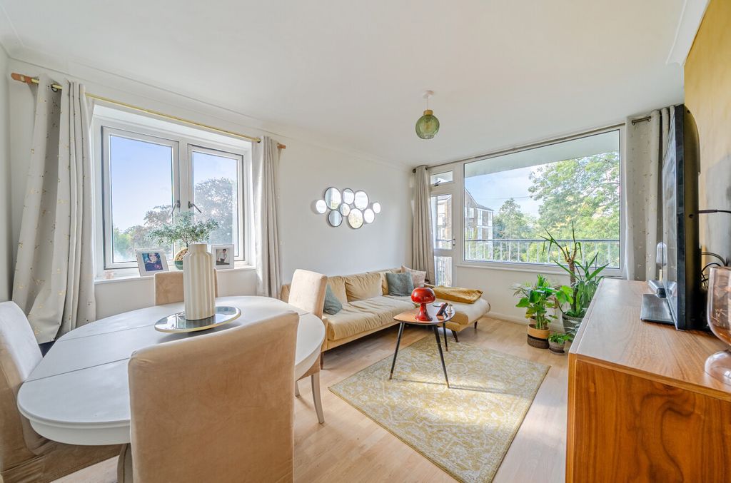 Property photo 3 of 17 1525951-11-6Abf88...