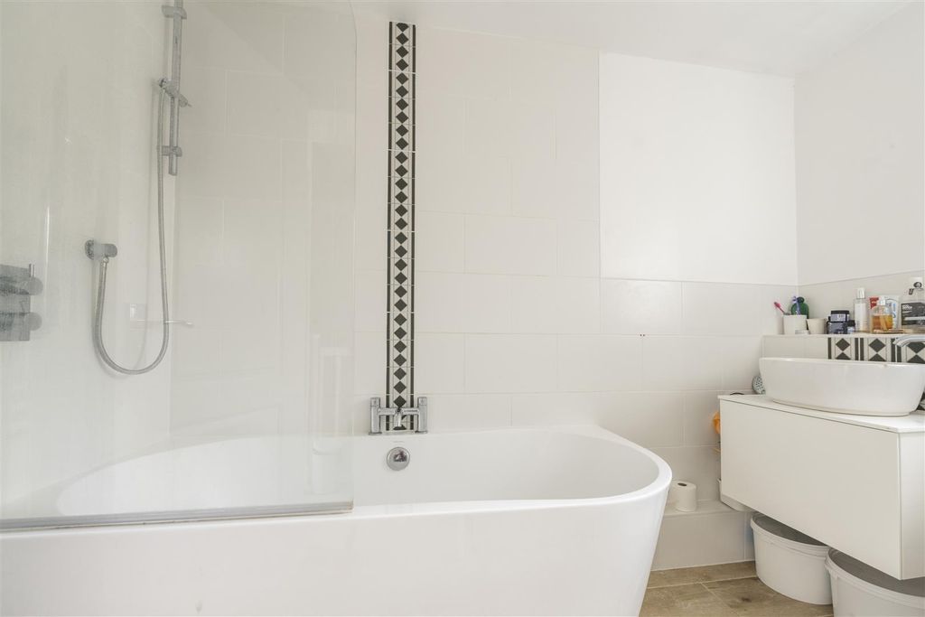 Property photo 3 of 16 Hosey_-12.Jpg