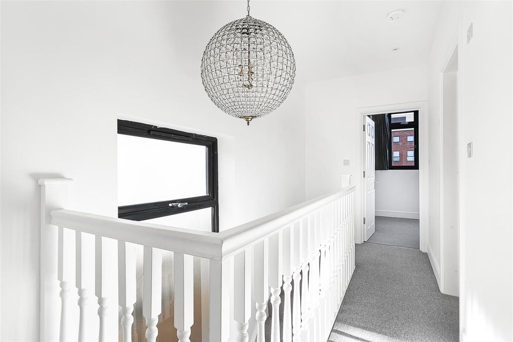 Additional image 25 of 5 bed detached house for saleOak Avenue, Enfield EN2