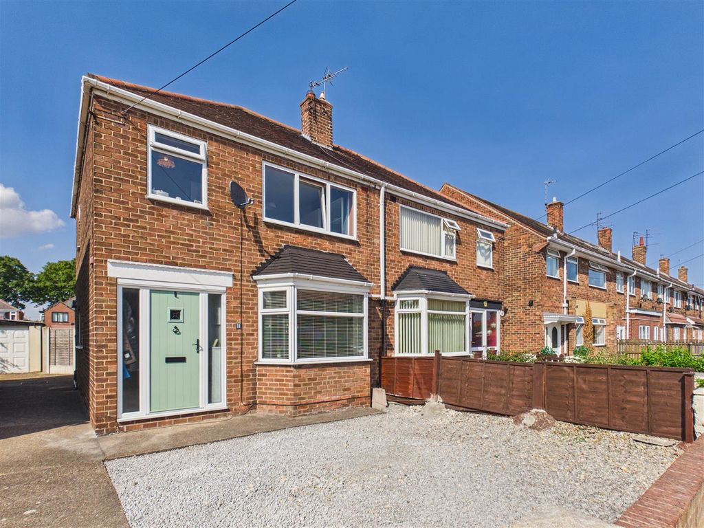 Property photo 1 of 13 Gisburn Road - Main